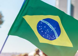 Brasil ocupa 1º lugar no ranking de países mais complexos do mundo para fazer negócios; código tributário é agravante