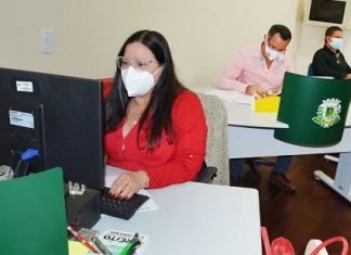 Prefeitura concede reajuste salarial de 5 por cento aos servidores e professores