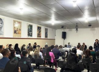 Feira sedia capacitação do programa Dinheiro Direto na Escola