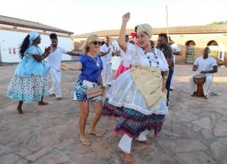 Antes do Carnaval, cultura e esporte movimentam turismo baiano