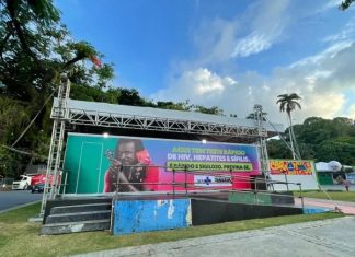 Carnaval: Sesab tem três postos de testagem HIV e distribui cerca de um milhão de camisinhas