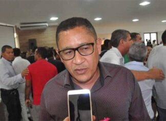 Prefeito de Jiquiriçá recebe multa por contratação irregular