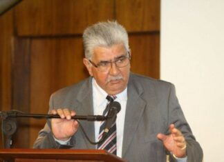 Ex-prefeito de Barreiras é punido por gastos excessivos com festas