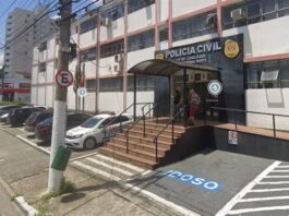 Mulher relata flagrante de idoso em ato de masturbação em sessão de Barbie