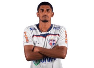 Luto no futebol baiano: morre atacante do time Bahia de Feira