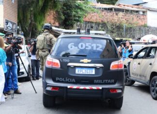 Após manhã de tensão, bandidos liberam famílias feitas reféns no Alto das Pombas; assista