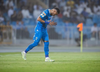 Neymar agradece torcedores do Al-Hilal por homenagem em estreia