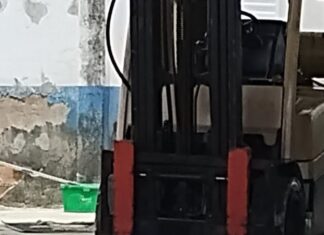 Homem é esmagado por empilhadeira e morre durante trabalho em Candeias