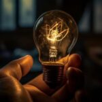 Conta de luz dos brasileiros deve subir 5,6% em 2024