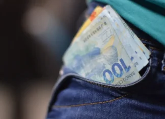 Bahia teve a 5º pior renda per capita entre os estados em 2023, aponta IBGE