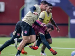 De olho na decisão contra o Botafogo, Vitória realiza mais um treino no Barradão