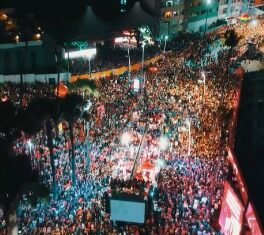 TERCEIRO DIA DE CARNAVAL NA BAHIA, É SUCESSO