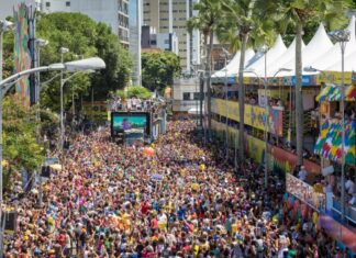 SE LIGUE NAS ATRAÇÕES DO QUARTO DIA DE CARNAVAL EM SALVADOR, CIRCUITO OSMAR