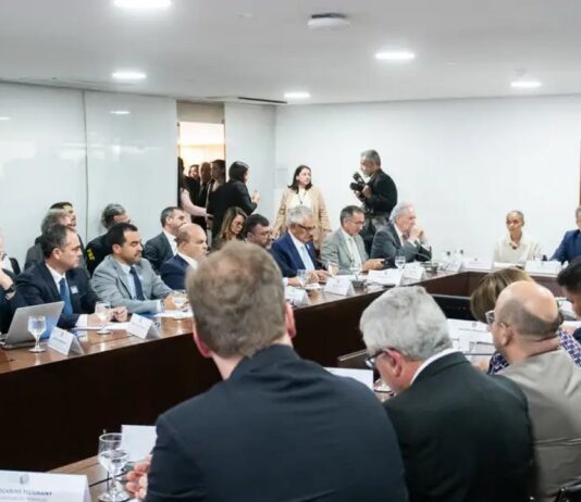 Governo irá aumentar investimentos no combate às queimadas, informa Casa Civil