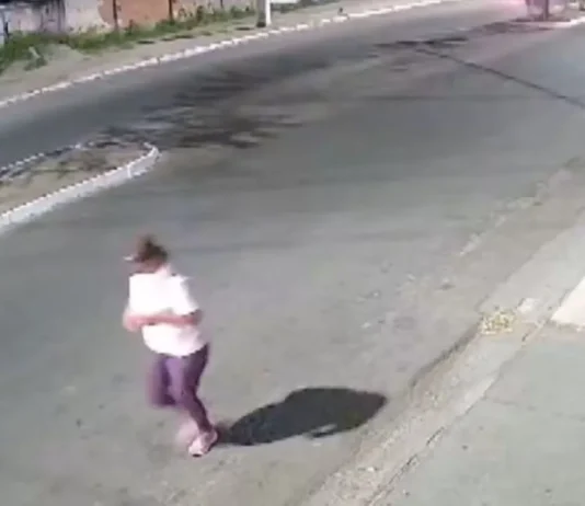 Mulher tem perna amputada após ser atropelada no interior da Bahia