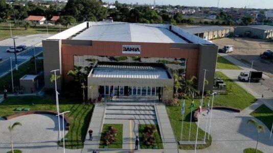 Feira de Santana inaugura o maior teatro do interior da Bahia