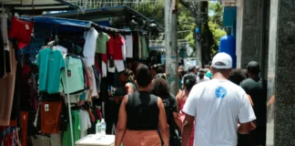 Mais da metade dos baianos trabalha na informalidade, aponta IBGE