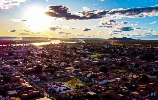 Cidade mais quente da Bahia registra 38.2°C no Verão