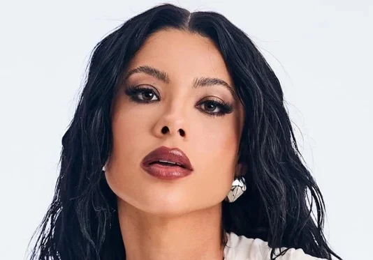 Namorada de Belo se manifesta pela primeira vez após polêmica envolvendo racismo e saída da Vila Isabel