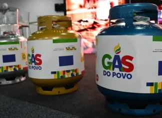 Gás do Povo: Jerônimo anuncia recarga gratuita para famílias da Bahia