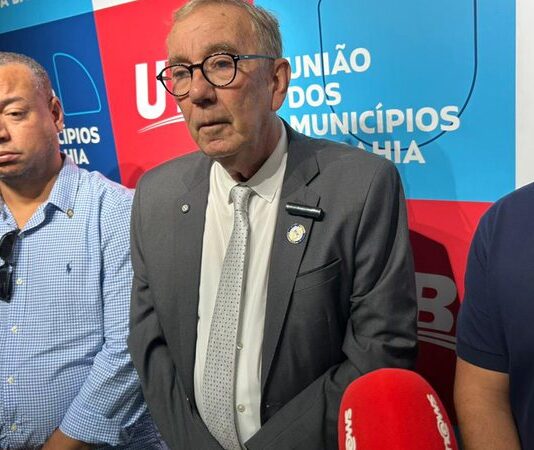 Wilson Cardoso revela medida drástica para controlar gastos com festas juninas na Bahia