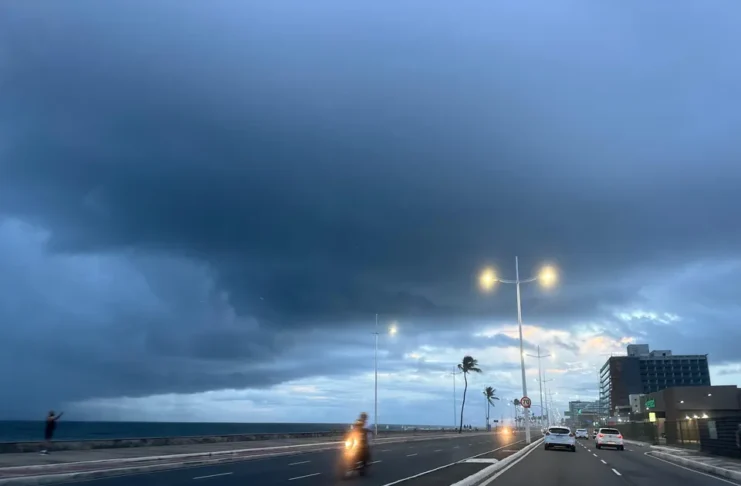 Final de semana sem sol: ciclone e chuva intensa deixam Brasil em alerta