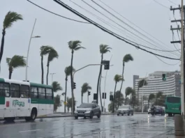 Alerta máximo! Ciclone pode provocar 200 mm de chuva até domingo