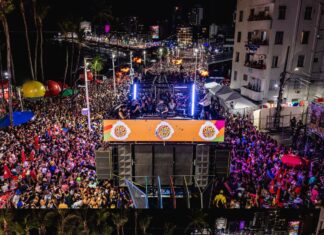 ALOK ARRASTA MULTIDÃO NO CARNAVAL DE SALVADOR