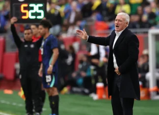 ‘Estraga tudo’, técnico francês critica pausa para hidratação em jogos