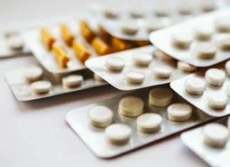 Veja oito mitos e verdades sobre o uso de medicamentos