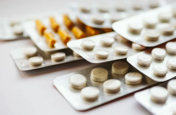 Veja oito mitos e verdades sobre o uso de medicamentos