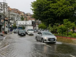 Frente fria provoca chuvas moderadas a fortes no litoral baiano; confira previsão