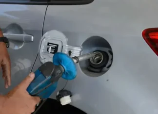 Gasolina terá mais etanol após decisão que eleva mistura para 32%; entenda