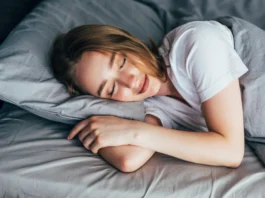 Dormir oito horas não garante uma boa noite de sono; especialista explica o motivo