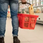 O cliente voltou quatro vezes, mas sua loja foi desenhada para uma