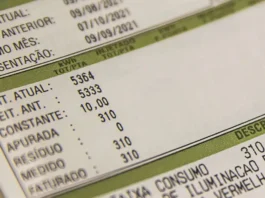 Contas de luz seguem mais caras em agosto; veja como economizar