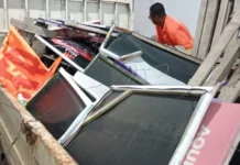 Operação Feira Mais Limpa remove 134 peças de publicidade irregular
