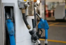 Gasolina e diesel ficam mais caros na Bahia após reajuste anunciado pela Acelen