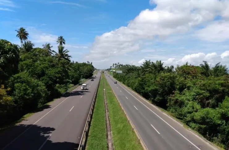 Vai viajar no feriadão? Veja os horários com trânsito mais livre nas rodovias da Bahia