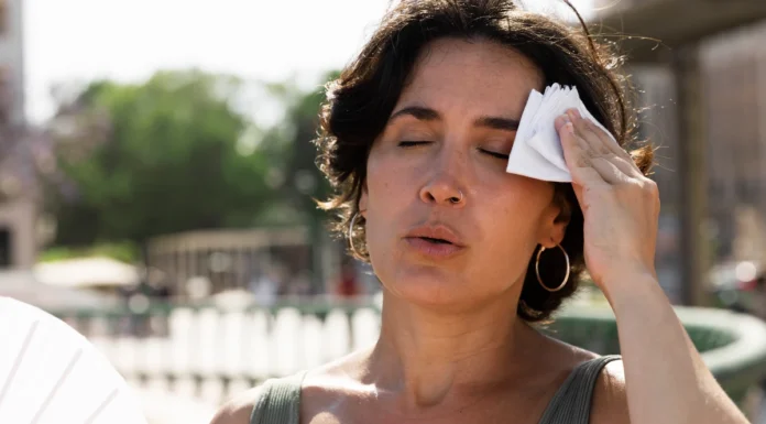 Ondas de calor na menopausa: estudo da Fiocruz aponta possível alternativa sem hormônios